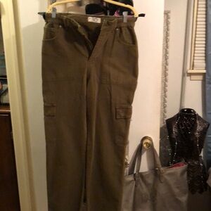 High end, cargo pants with the free made in turkey